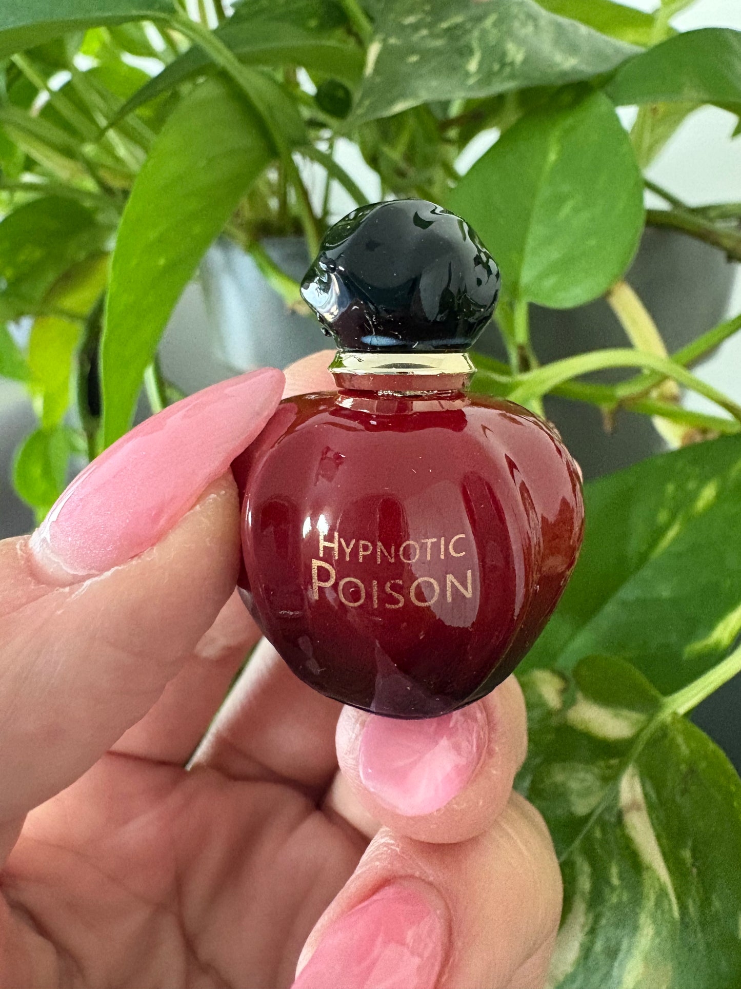 ✨ Dior Hypnotic Poison Eau de Parfum 5ml – A Sedução em Cada Gota ✨