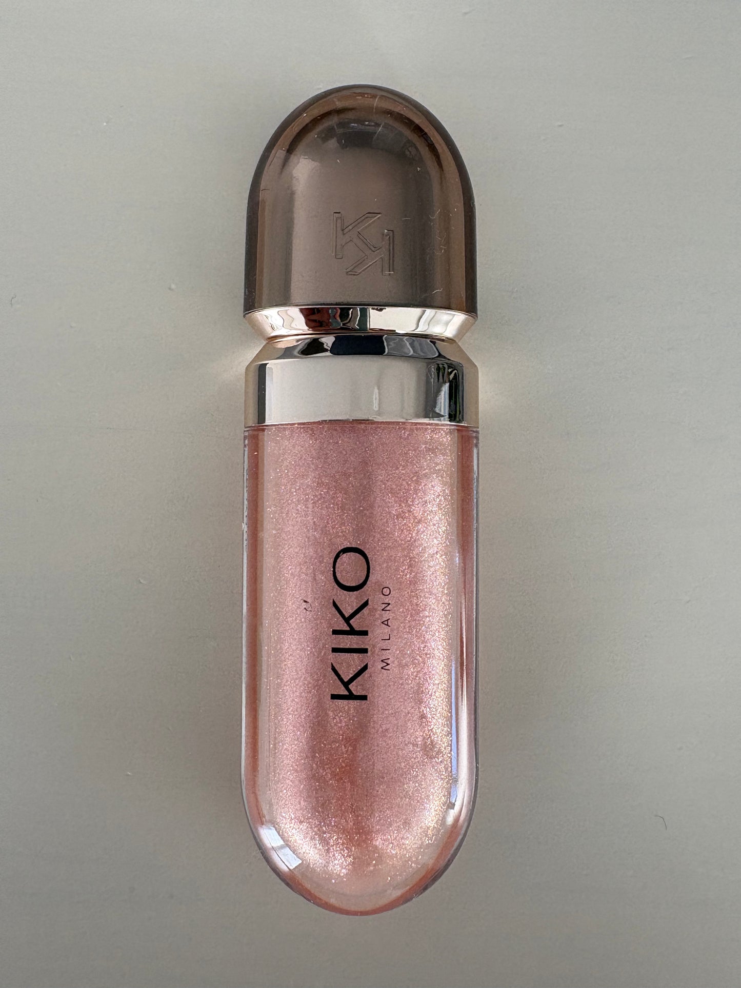KIKO Milano 3D Hydra Lipgloss – Brillant à Lèvres  KIKO Milano 3D ハイドラ リップグロス – ブリヤン ア レーヴル 41